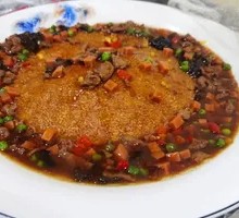 Crispy Rice Noodles with Tender Beef