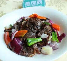 Stir-Fried Beef with Spicy Sauce