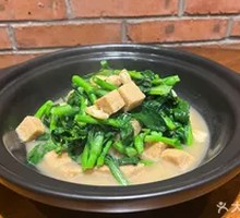 Tofu Curd Stir-fried with Small Chinese Cabbage