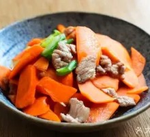 Stir-fried Carrot with Meat