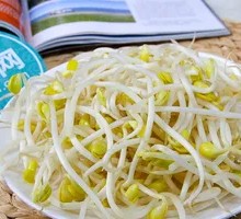 Bean sprouts