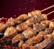 Grilled Yellow Beef Skewers