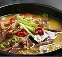 Duck Blood Beef Noodle Soup