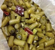 Garlic Sichuan Pickled Beans