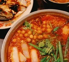 Tomato Shrimp Dumpling Noodles