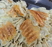 Chives Pan-Fried Dumplings