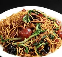 Sausage Stir-Fried Noodles