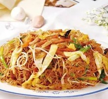 Signature Stir-fried Guangdong Noodles