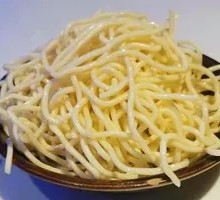Hot Dry Noodles