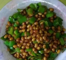 Green Pepper Stir-fried with Soybeans
