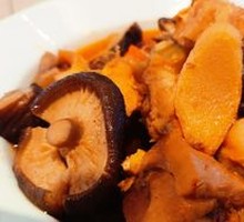 Stewed Chicken with Brown Sauce