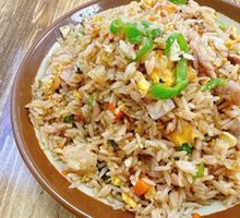 Green Pepper and Pork Stir-fried Fried Rice