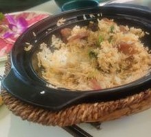 Cantonese腊味 Baozi Rice in Clay Pot