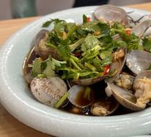 Steamed and Marinated Clams