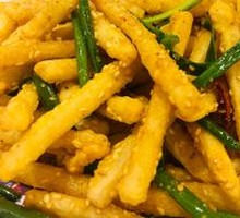 Dry-Fried Lotus Root Strips