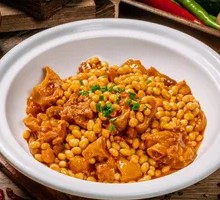 Stewed Pig Trotter with Soybeans
