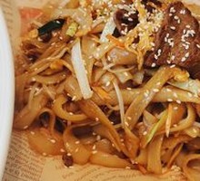 Dry-Fried Beef Rice Noodles