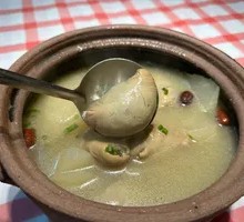 Glutinous Rice Sausage and Radish Soup