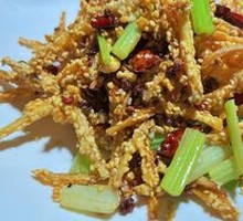 Dry-Fried Lotus Root Strips