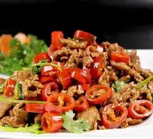 Stir-Fried Beef with Yellow Onion