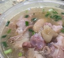 Stewed Pig Trotter and Kidney Bean Soup