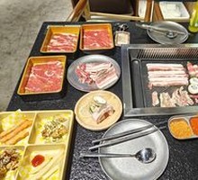 Thin-sliced pork belly