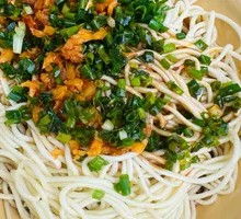 Hot Dry Noodles