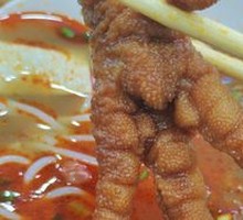 Braised Chicken Feet with Tiger Skin