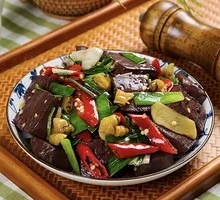 Pickled Chili Stir-fried Duck Blood