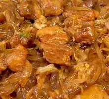 Braised Pork Shank with Pickled Cabbage and Vermicelli
