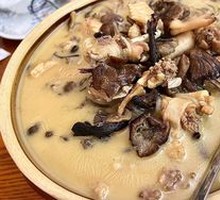 Chicken Stewed with Mushrooms