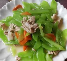 Stir-fried Lettuce with Pork