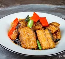 Braised Fish with Glutinous Rice Cake