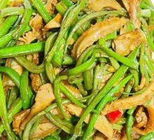 Stir-Fried String Beans with Beef Tripe