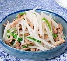 Shredded Radish with Pork Strips