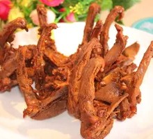 Braised Duck Neck Bones