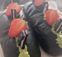 Bamboo Charcoal Pistachio Bread