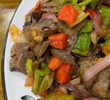 Stir-Fried Beef with Spicy Sauce
