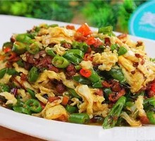 Grandmother's Vegetable Stir-Fried with Eggs