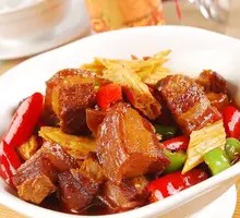 Braised Pork with Tofu Skin