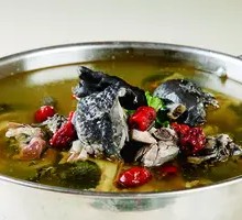 Red Date Chicken Soup with Goji Berries