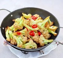 Spicy Cauliflower in Hot Pot