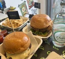 Signature Beef Burger