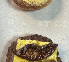 Foie Gras Cheeseburger