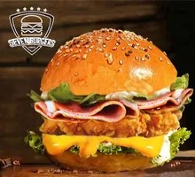 Spicy Bacon Cheese Chicken Burger