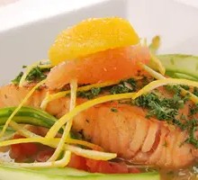 Pan-Seared Salmon with Lemon Butter Sauce