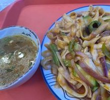 Beef Stir-Fried Knife-Cut Noodles