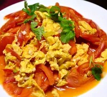 Tomato and Egg Stir-Fry