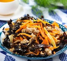 Wood Ear Mushroom Stir-Fried with Pork Strips