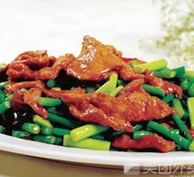 Beef and Garlic Shoot Noodles